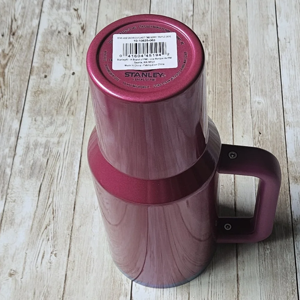 NIB Stanley The Quencher H2.0 Flowstate™ Tumbler 40oz - Picture 13 of 15
